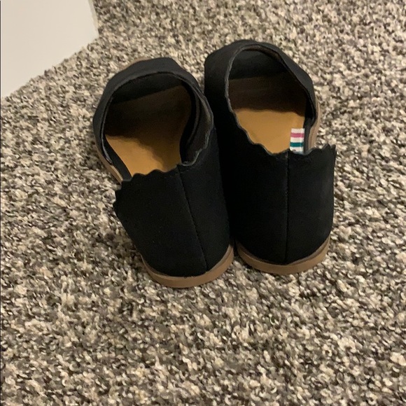 Black flats - Picture 3 of 3